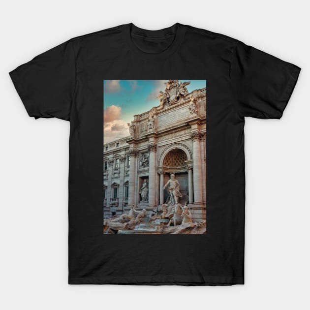 Trevi Fountain Rome (Fontana di Trevi) T-Shirt by stuartchard